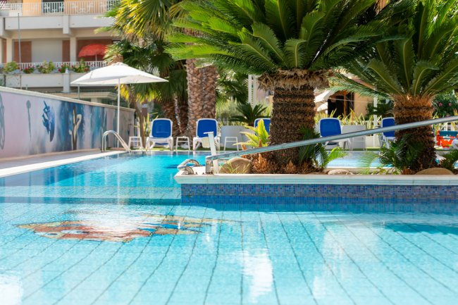 Hotel Paradiso (AP) Marche