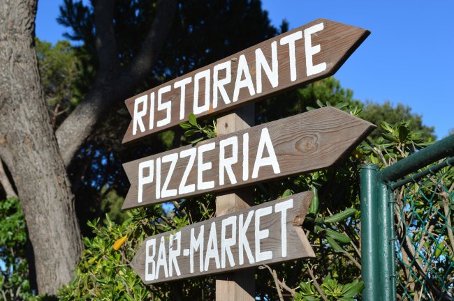 Segnali in legno per ristorante, pizzeria e bar-market.